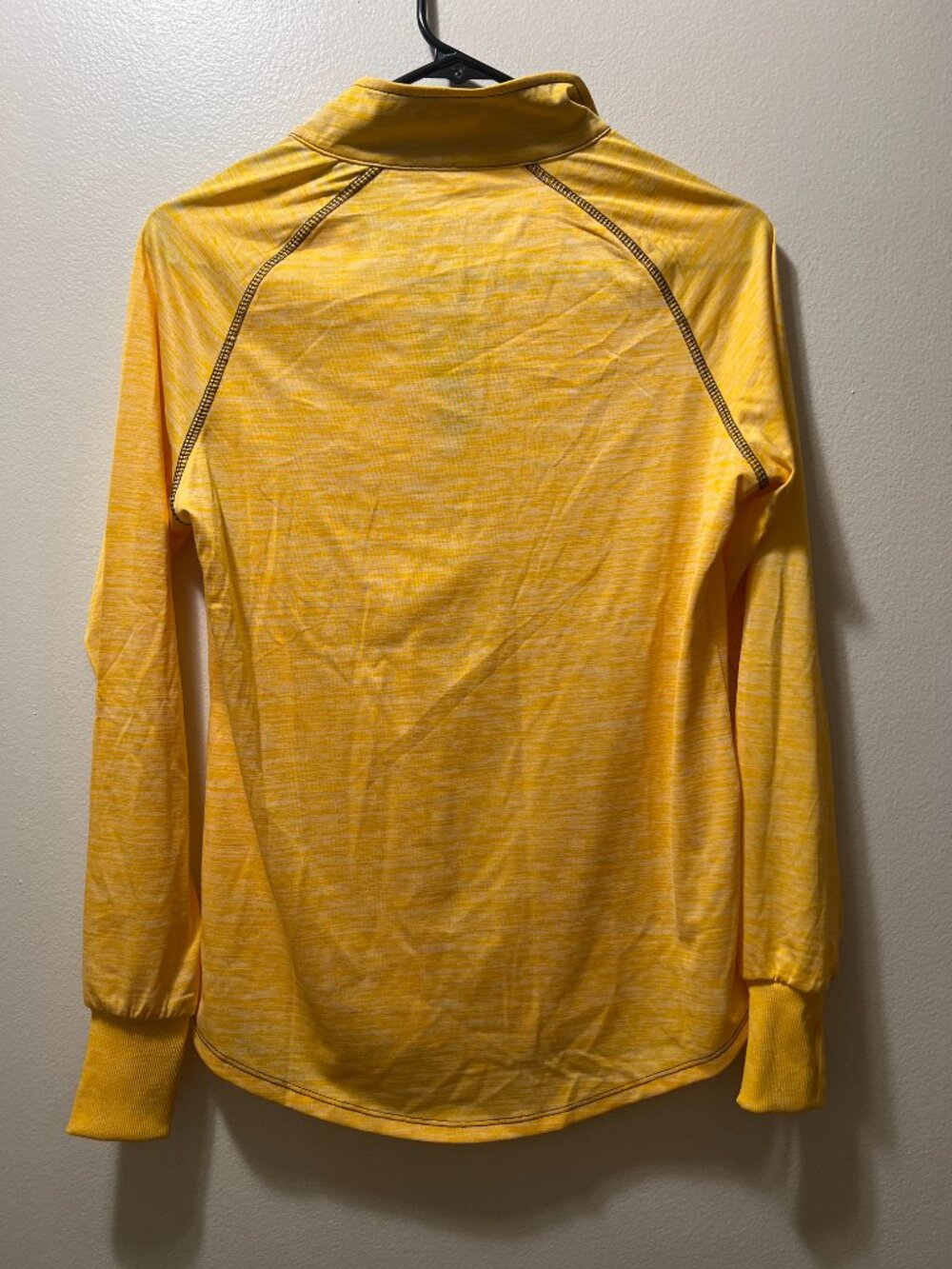 Colosseum Iowa Hawkeyes Half Zip Long Sleeve - Picture 3 of 3